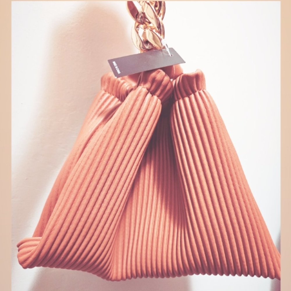 NEW Gold Chain Wristlet Bag